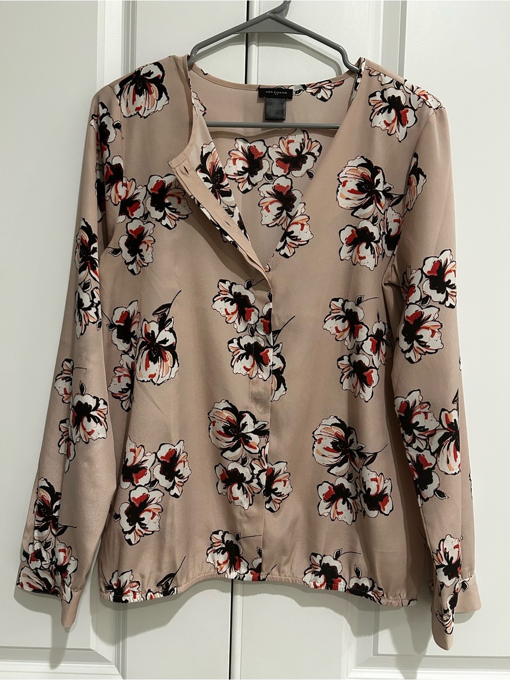 Ann Taylor Beige Floral Button-Front Blouse